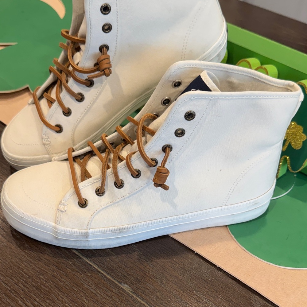 Women’s Sperry Cream High-Top Canvas Sneakers with Tan Laces size 9 - Picture 3 of 9